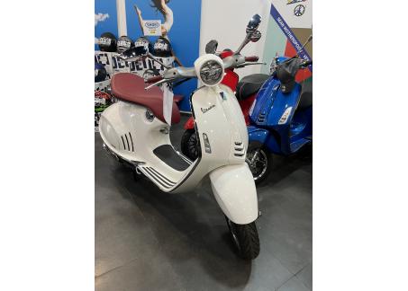 VESPA 946 BELLISSIMA